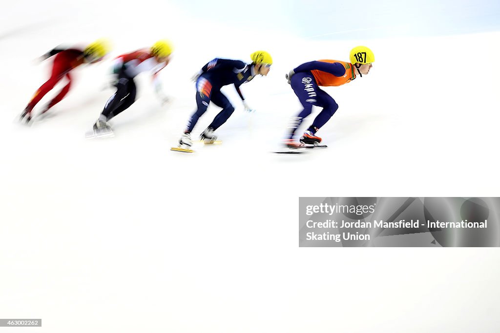 ISU World Cup Short Track Speed Skating - Day 2