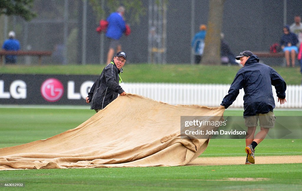 New Zealand v Zimbabwe - ICC CWC Warm Up Match