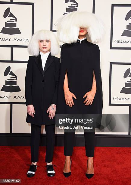 383 Sia Maddie Ziegler Photos & High Res Pictures - Getty Images