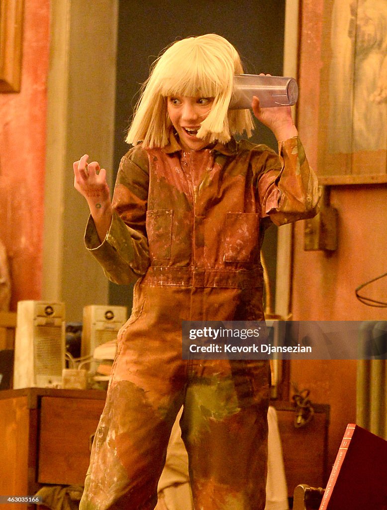 Dancer Maddie Ziegler lip-syncs Sia's "Chandelier" onstage during The ...