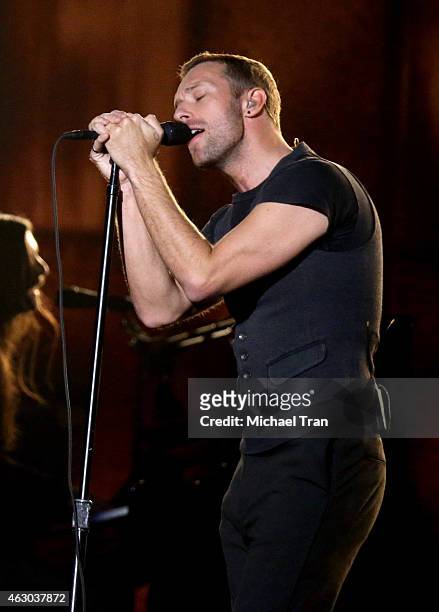 Singer/songwriter Chris Martin performs onstage during The 57th Annual GRAMMY Awards at STAPLES Center on February 8, 2015 in Los Angeles, California.