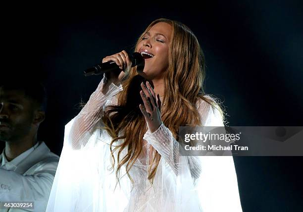 Recording artist Beyonce performs onstage during The 57th Annual GRAMMY Awards at STAPLES Center on February 8, 2015 in Los Angeles, California.