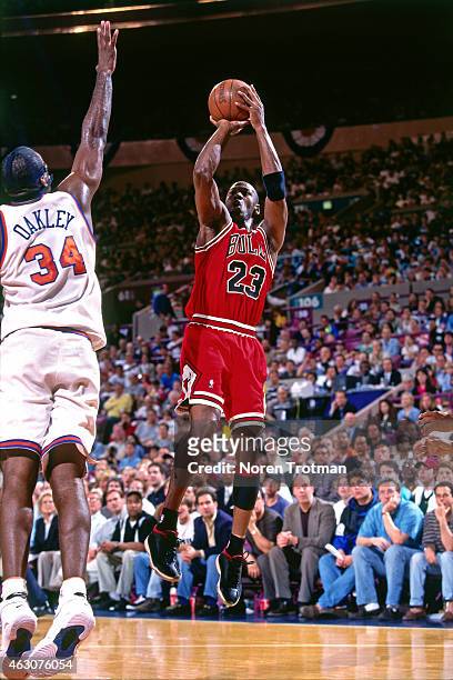Michael Jordan of the Chicago Bulls against the New York Knicks circa 1996 at Madison Square Garden in New York City. NOTE TO USER: User expressly...