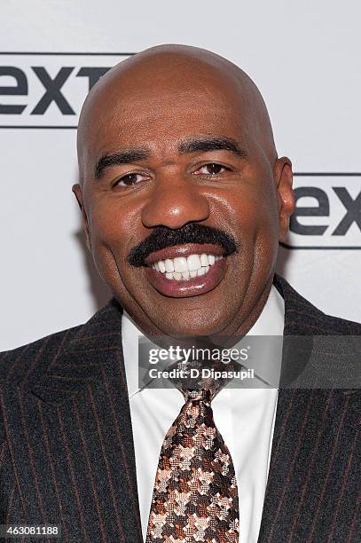 Steve Harvey visits "Extra" at their New York studios at H&M in Times Square on February 9, 2015 in New York City.