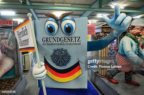 Carnival parade float under the motto 'Hier gelte nur ich' satirizing the preliminary proceedings about the Dieter Nuhr at the on February 10, 2015...
