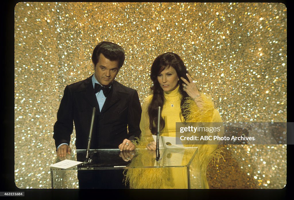 CONWAY TWITTY;LORETTA LYNN