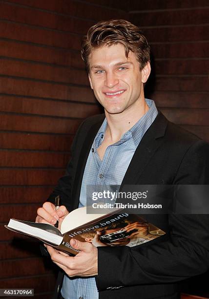 Keegan Allen signs copies of his book 'life.love.beauty' at Barnes & Noble bookstore at The Grove on February 10, 2015 in Los Angeles, California.