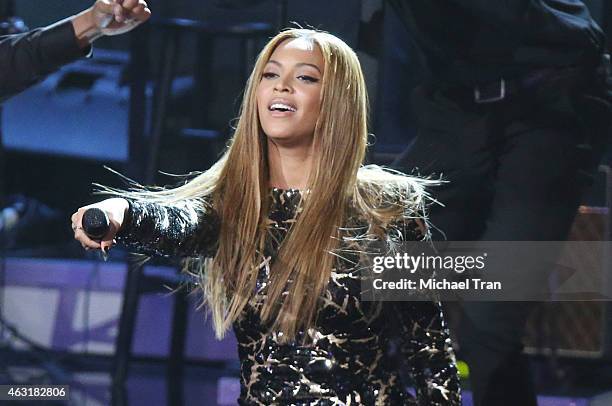 Beyonce performs onstage during the Stevie Wonder: Songs In The Key Of Life - An All-Star GRAMMY Salute held at Nokia Theatre L.A. Live on February...