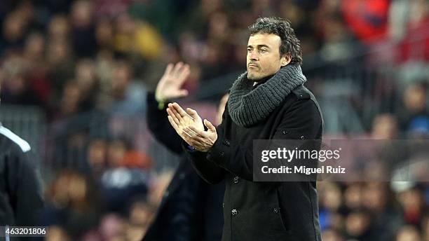 Head coach of FC Barcelona Luis Enrique applauds the team during the Copa del Rey match between FC Barcelona and Villarreal CF at Camp Nou on...