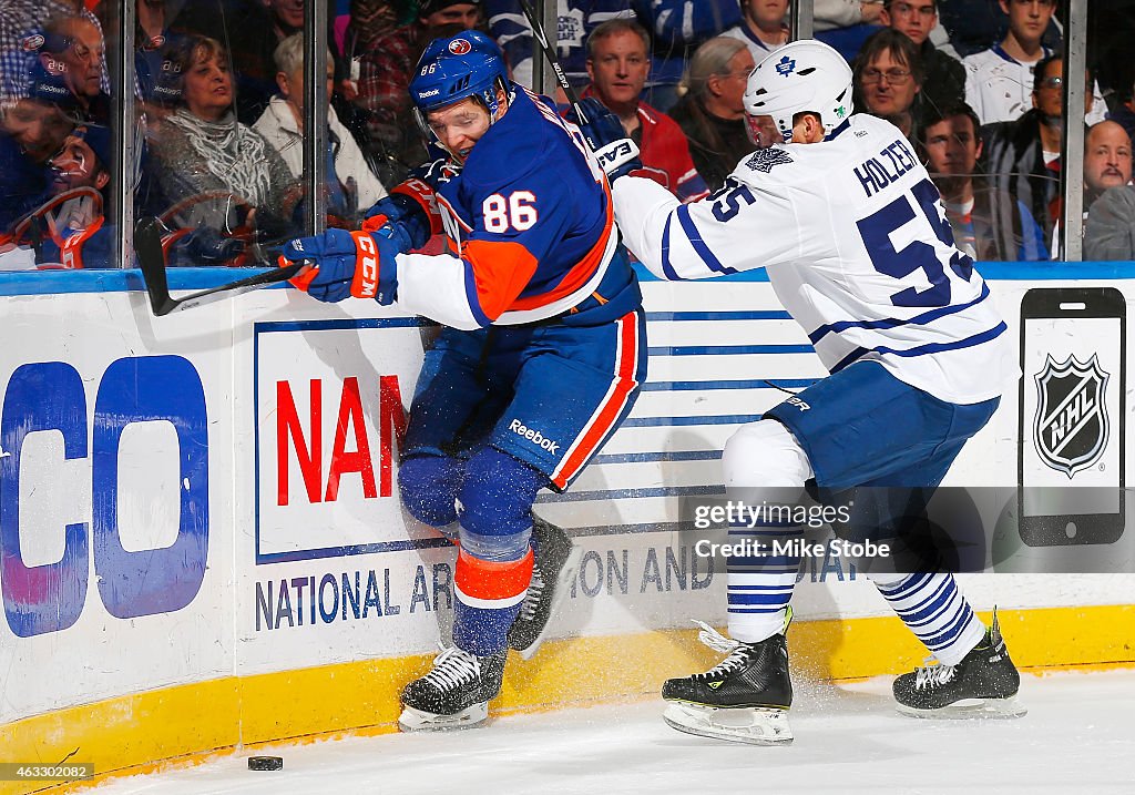 Toronto Maple Leafs v New York Islanders