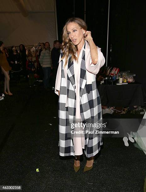 Actress Sarah Jessica Parker backstage at the Tome show during Mercedes-Benz Fashion Week Fall 2015 at The Pavilion at Lincoln Center on February 12,...