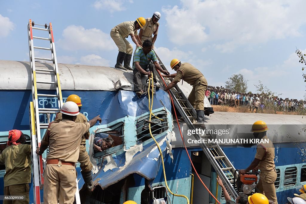 INDIA-ACCIDENT-TRAIN