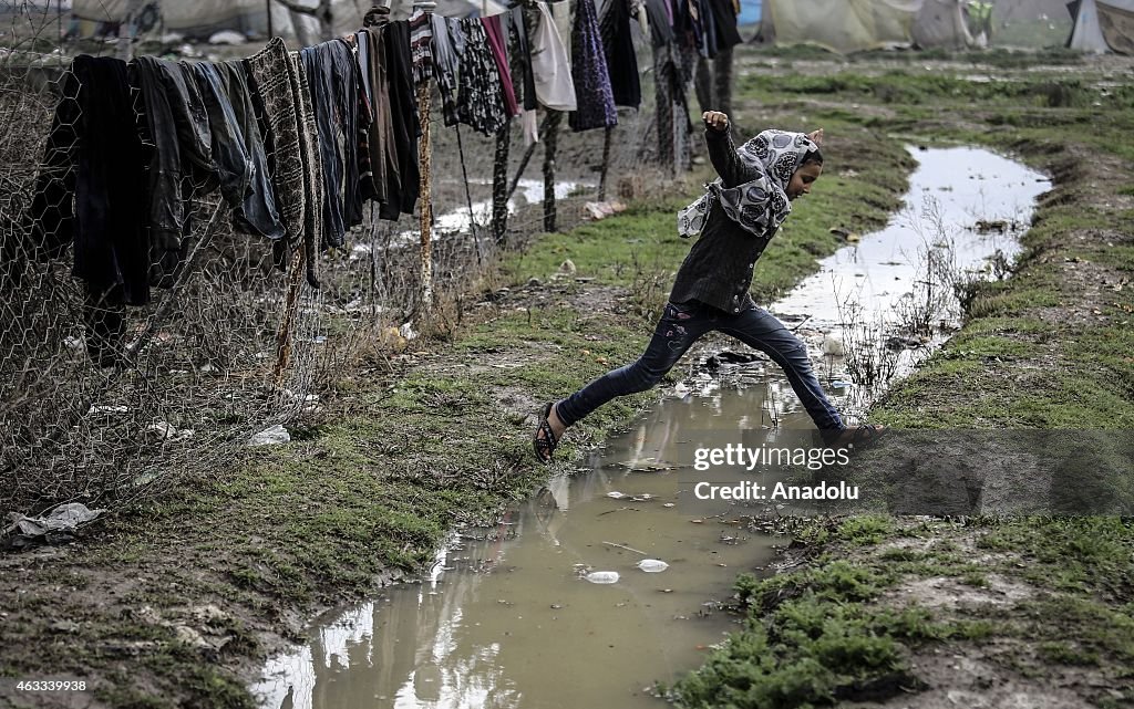 Syrians suffer in harsh winter in Adana