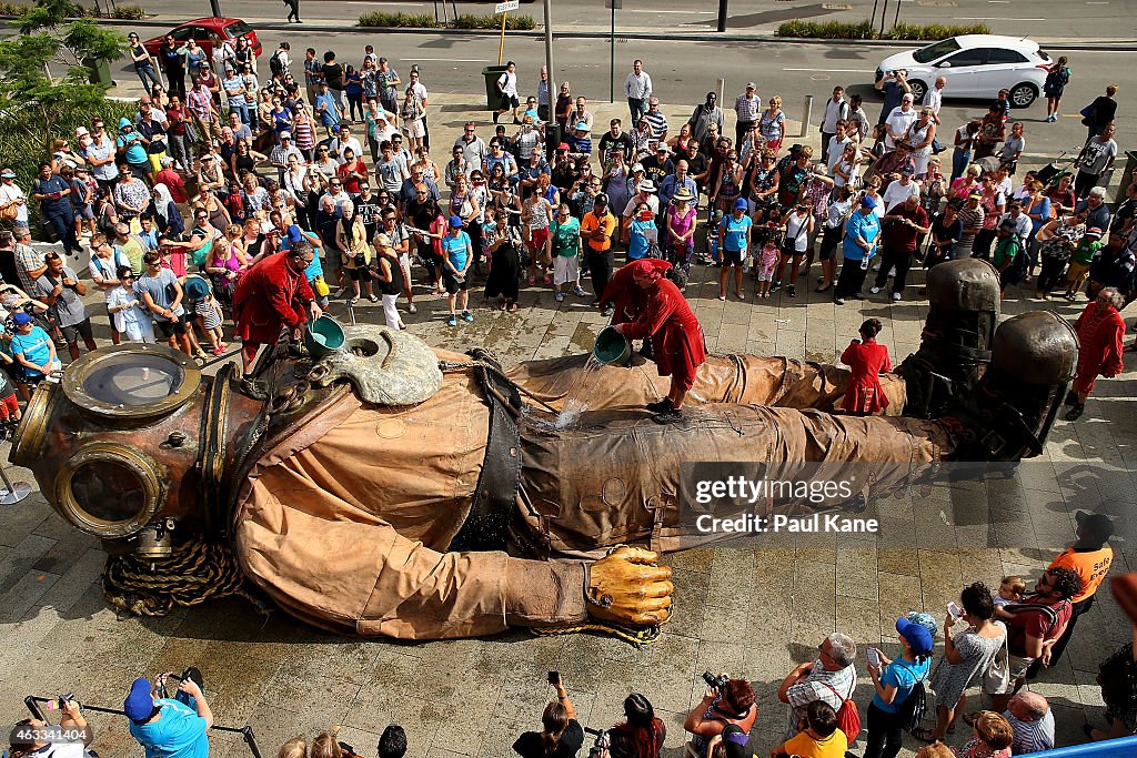 Perth International Arts Festival: The Giants Head To The Streets Of Perth