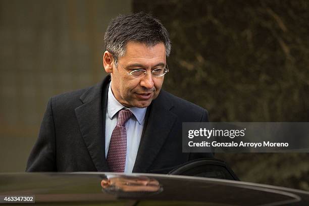 Barcelona president Josep Maria Bartomeu enters a waiting car after leaving Spain's High Court on February 13, 2015 in Madrid, Spain. FC Barcelona...