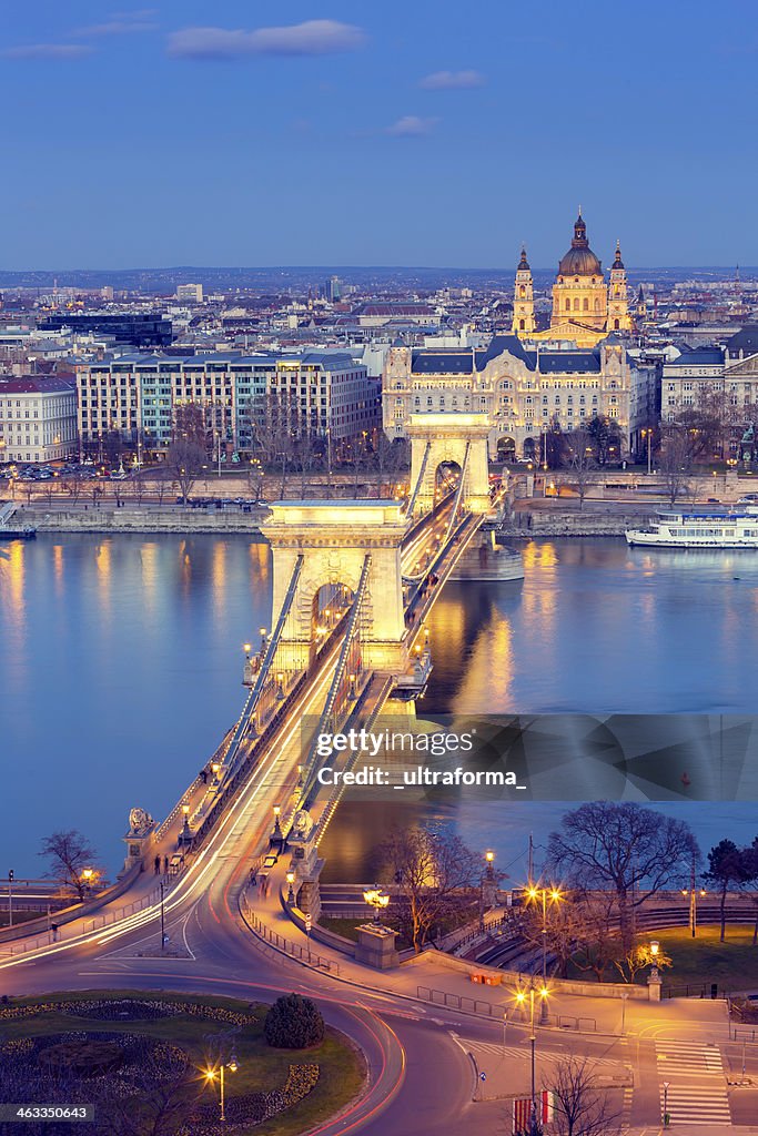 Il Ponte delle Catene di Budapest