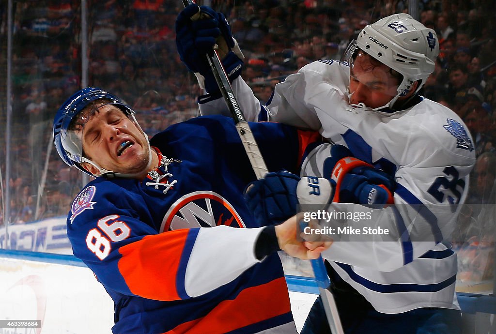 Toronto Maple Leafs v New York Islanders