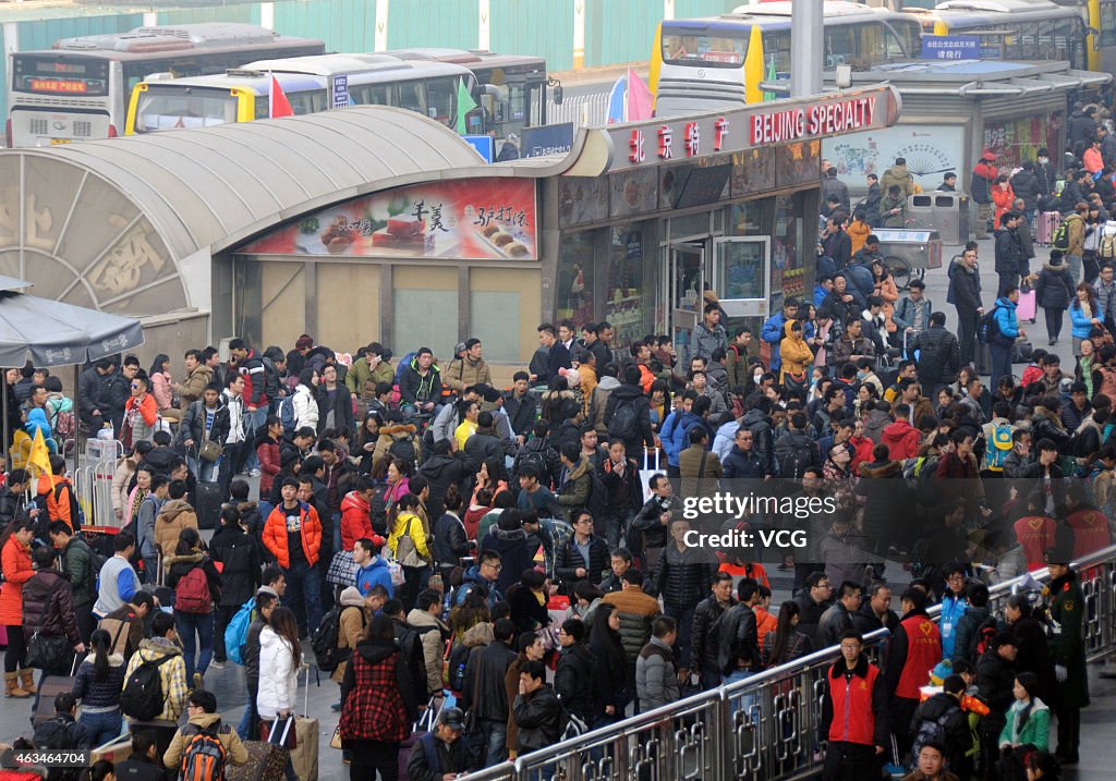50,0000 People Departed From Beijing During Valentine's Day
