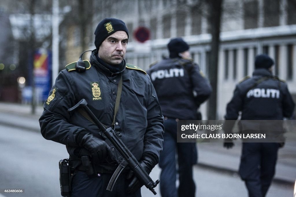 TOPSHOT-DENMARK-SWEDEN-FRANCE-ATTACKS-ISLAM-MEDIA-CHARLIE HEBDO
