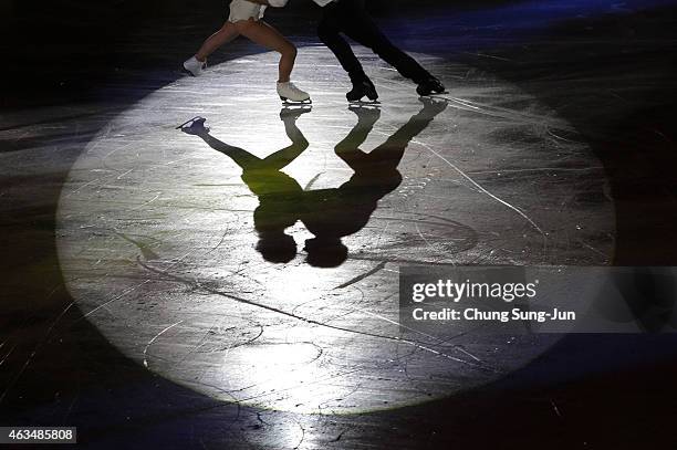 Kaitlyn Weaver and Andrew Poje of Canada skate in the Gala Exhibition on day four of the ISU Four Continents Figure Skating Championships 2015 at the...