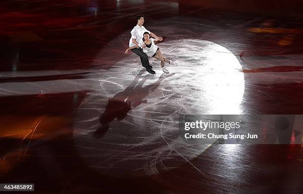 Shiyue Wang and Xinyu Liu of China skate in the Gala Exhibition on day four of the ISU Four Continents Figure Skating Championships 2015 at the...