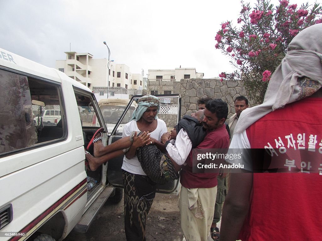 Pro-separatist Yemenis stage a protest in Aden's Kraytar region