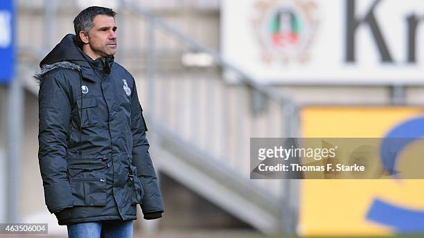 Head coach Gino Lettieri of Duisburg reacts during the Third League match between Arminia Bielefeld and MSV Duisburg at Schueco Arena on February 15,...