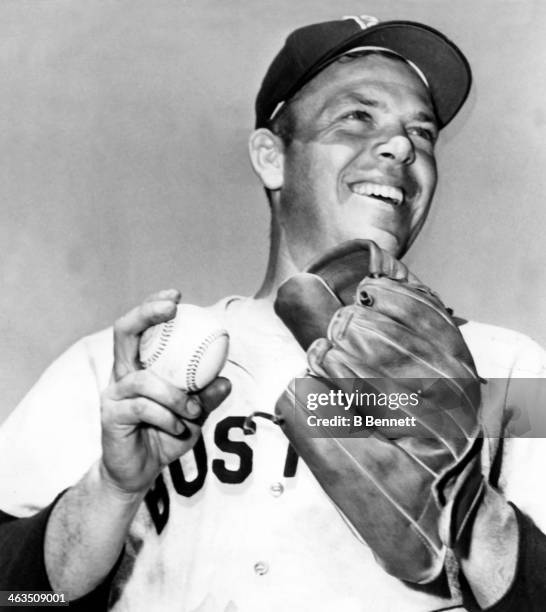 Red Stephens Red Sox Vern Stephens Photos and Premium High Res Pictures - Getty Images