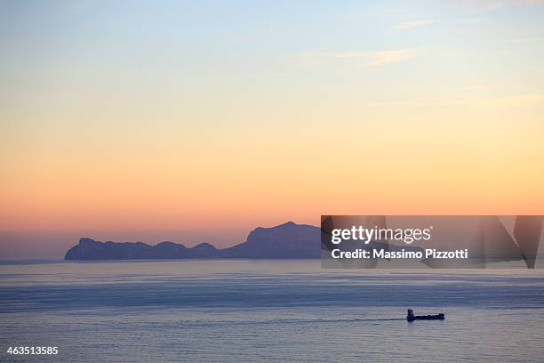 capri island at sunset - isle of capri sunset stock pictures, royalty-free photos & images