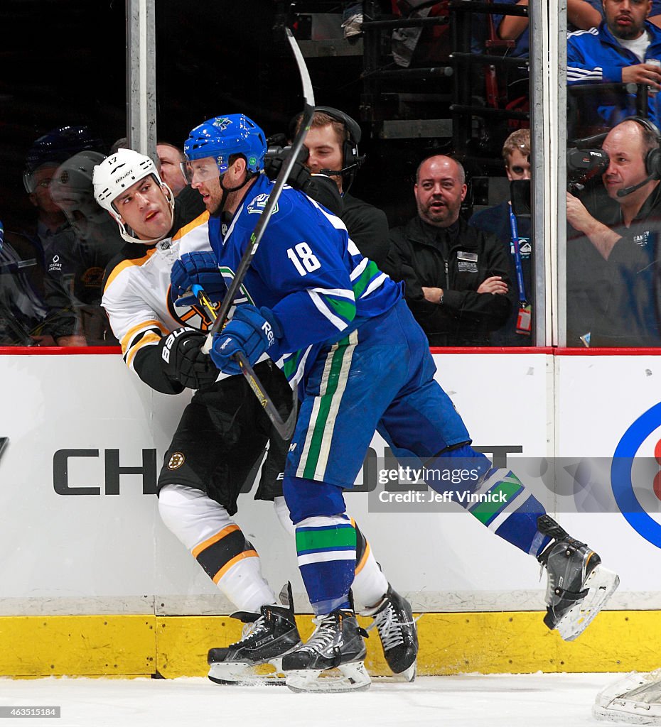 Boston Bruins v Vancouver Canucks