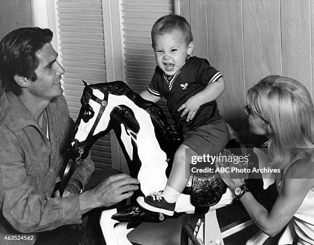 James Brolin Home Layout - Airdate: October 1, 1969. JAMES BROLIN WITH WIFE JANE CAMERON AGEE AND SON JOSH BROLIN