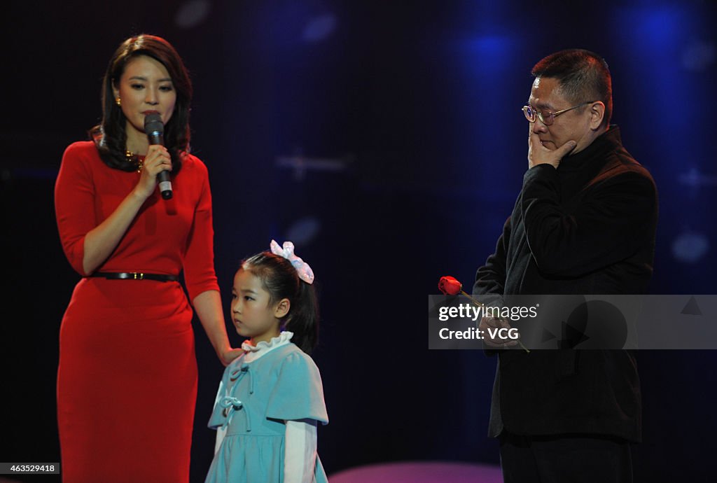 Bella Yao (Yao Beina) Receives "Person Of The Year" In Wuhan
