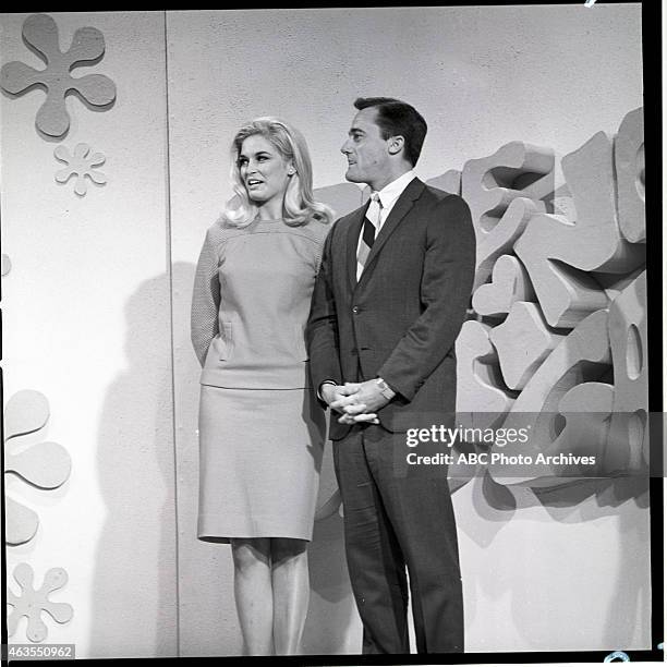 First Primetime Episode - Airdate: December 6, 1966. KAREN CARLSON;ROBERT VAUGHN