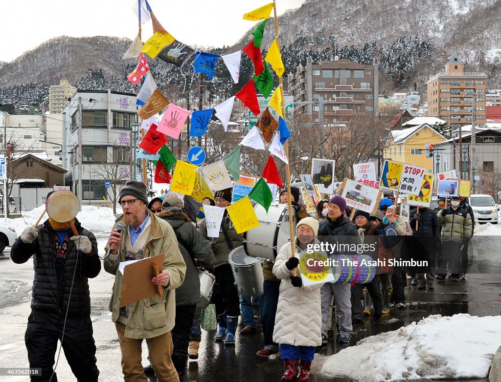 Hakodate People Demonstrate Against Oma Nulcear Plant Construction