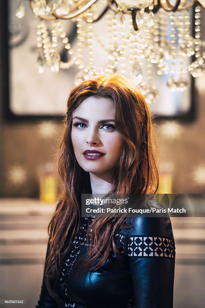 Elodie Frege, Paris Match Issue 3430, February 18, 2015