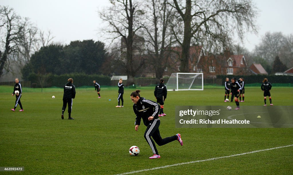 U17 England v U17 Germany - U17 Girls International Friendly