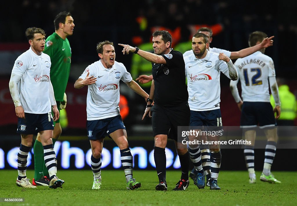 Preston North End v Manchester United - FA Cup Fifth Round
