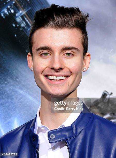 YouTube Personality Chris Collins attends the premiere of 'Project Almanac' at TCL Chinese Theatre on January 27, 2015 in Hollywood, California.