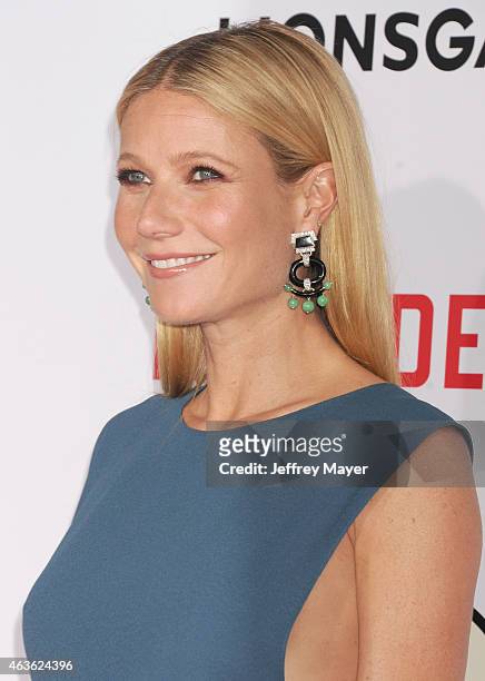Actress Gwyneth Paltrow arrives at The Los Angeles Premiere Of 'Mortdecai' at TCL Chinese Theatre on January 21, 2015 in Hollywood, California.