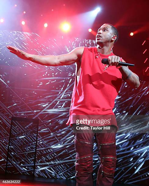 Trey Songz performs at Barclays Center on February 16, 2015 in New York City.