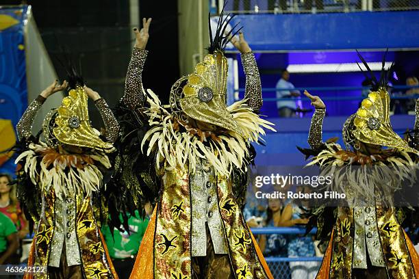 Sao Clemente attends the Carnival parade on the Sambodromo during Rio Carnival on February 16, 2015 in Rio de Janeiro, Brazil.