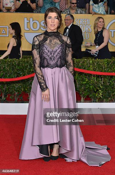 Actress Mayim Bialik attends the 20th Annual Screen Actors Guild Awards at The Shrine Auditorium on January 18, 2014 in Los Angeles, California.