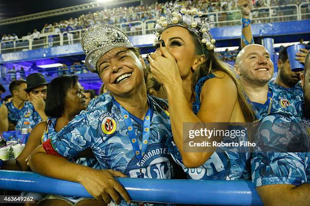 David Brazil e Sabrina Sato attends the parade on the Sambodromo during Rio Carnival on February 16, 2015 in Rio de Janeiro, Brazil.