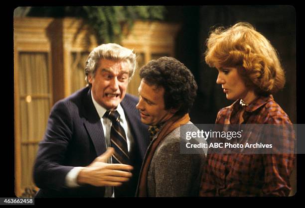 Show Coverage - Shoot Date: December 12, 1980. L-R: RICHARD MULLIGAN;BILLY CRYSTAL;BARBARA RHOADES