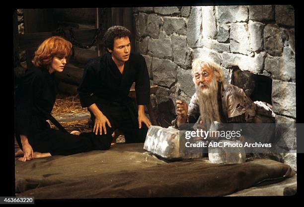 Show Coverage - Shoot Date: February 13, 1981. L-R: BARBARA RHOADES;BILLY CRYSTAL;RALPH MANZA