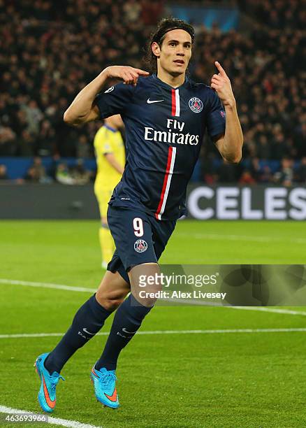 Edinson Cavani of Paris Saint-Germain celebrates as he scores their first and equalising goal during the UEFA Champions League Round of 16 match...