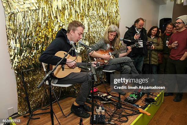 Aaron Roche 46 Aaron Roche Stock Photos, High-Res Pictures, and Images - Getty Images