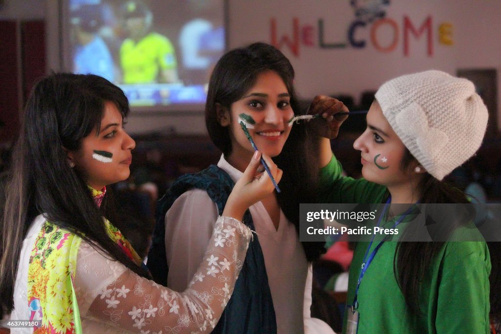 Pakistani Cricket student fans of University of Engineering...