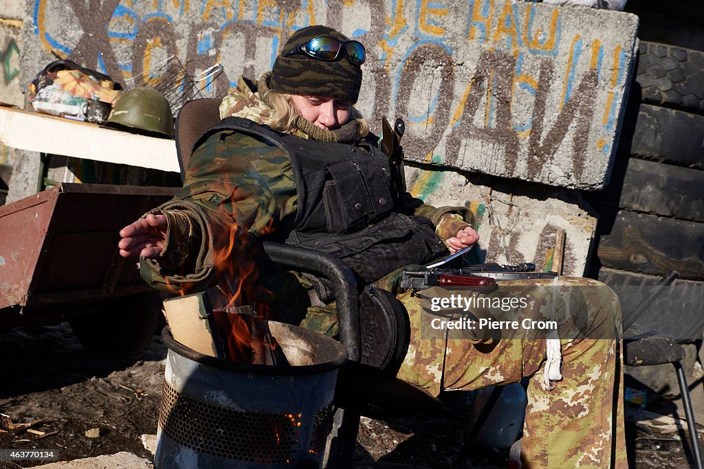 Rebel Fighters Advance On Debaltseve Despite Ceasefire Agreement