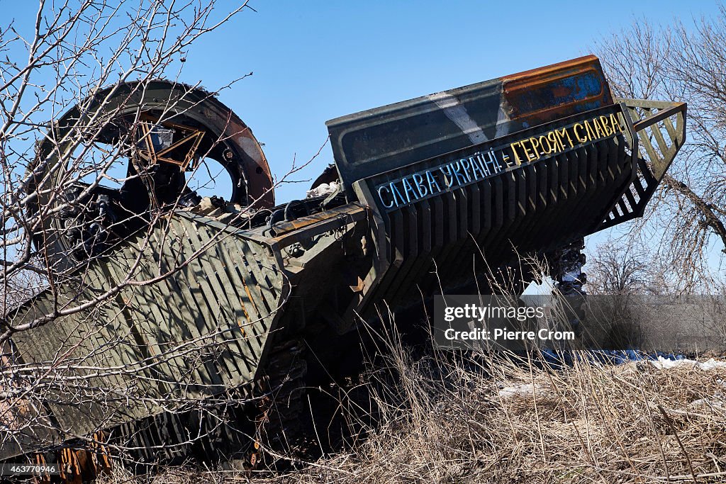 Rebel Fighters Advance On Debaltseve Despite Ceasefire Agreement